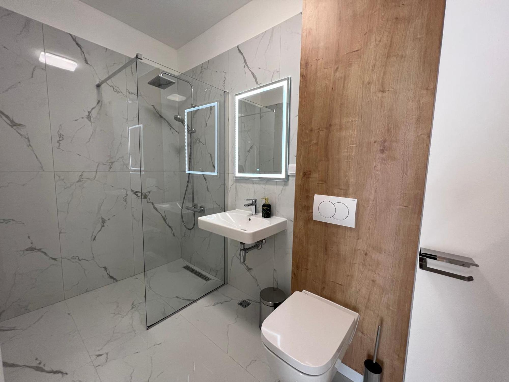 Exit Aparthotel Floreşti Εξωτερικό φωτογραφία