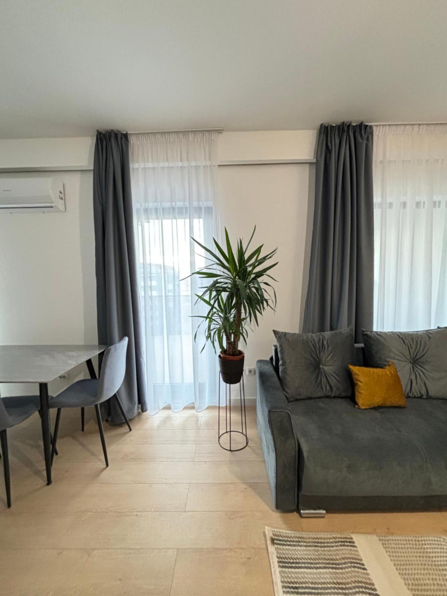 Exit Aparthotel Floreşti Εξωτερικό φωτογραφία